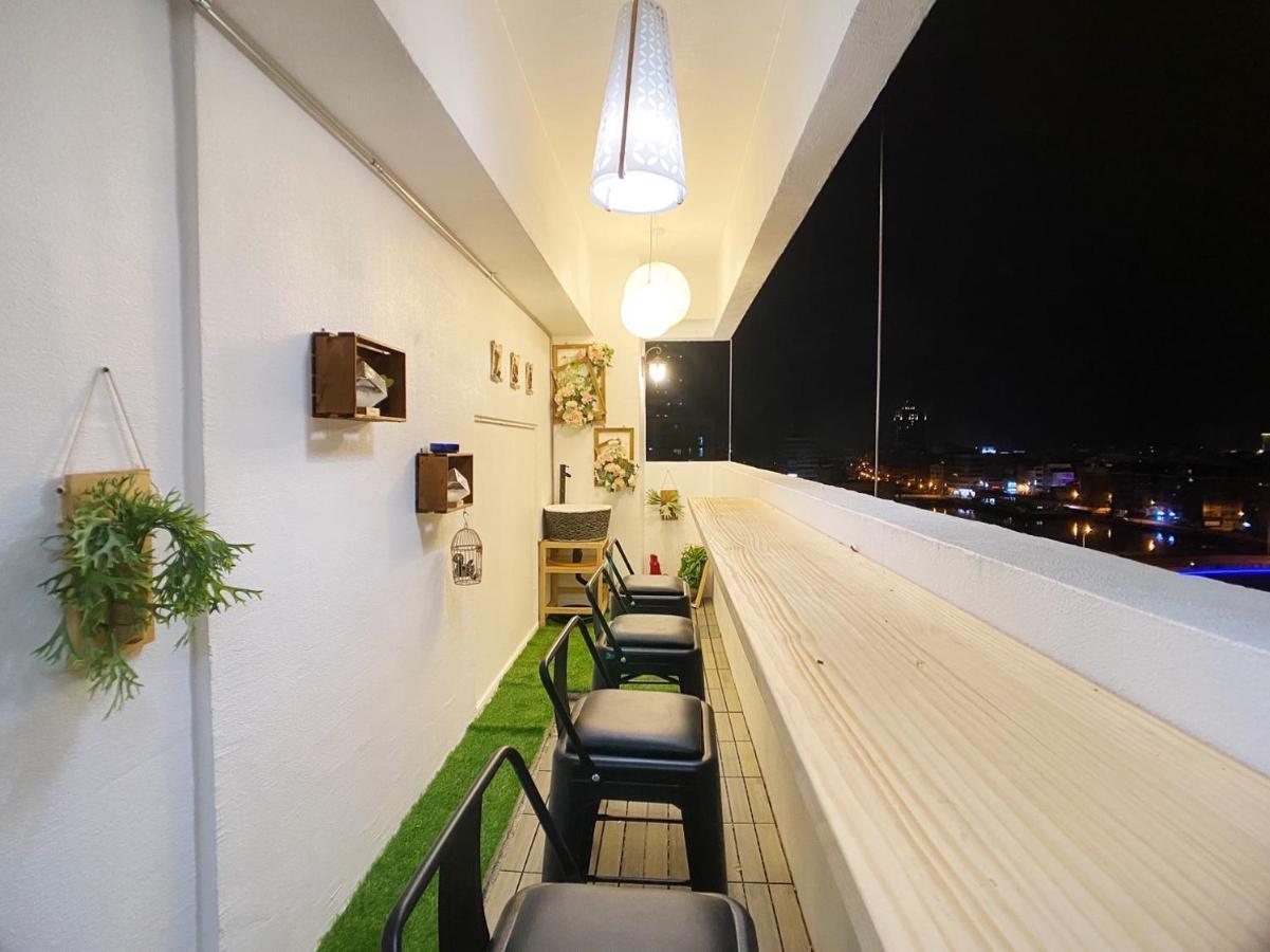 Holayoyo Apartment ไถหนาน ภายนอก รูปภาพ