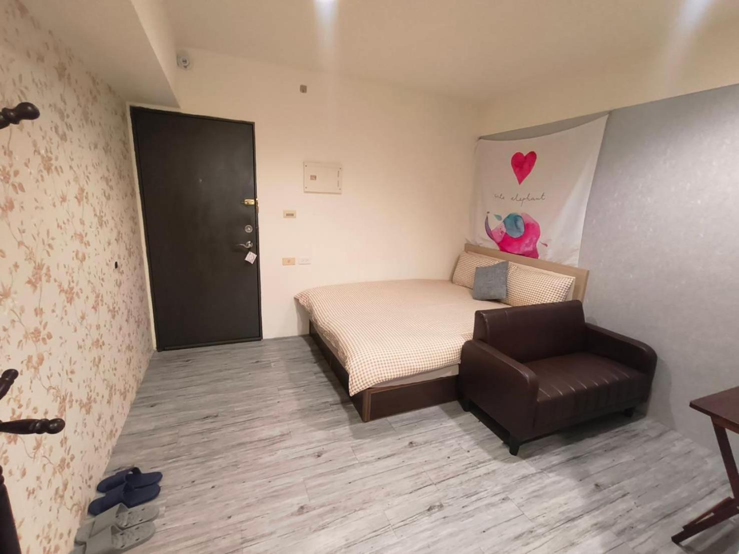 Holayoyo Apartment ไถหนาน ภายนอก รูปภาพ